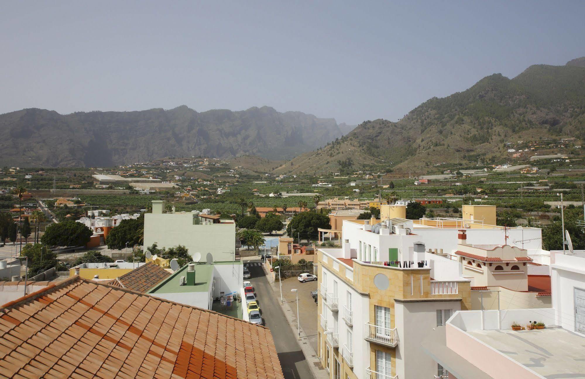 Hotel Edén Los Llanos De Aridane Kültér fotó